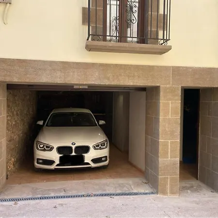 Cal Palaci Holiday home *