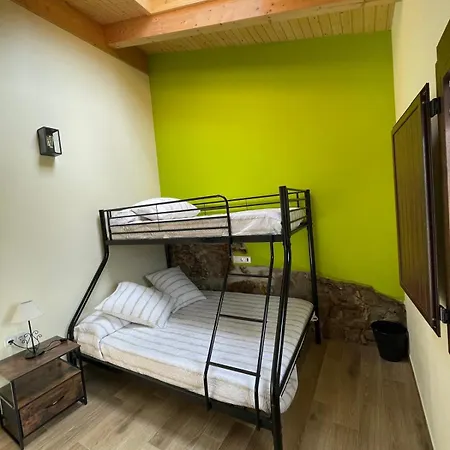 Cal Palaci بيت للعطل